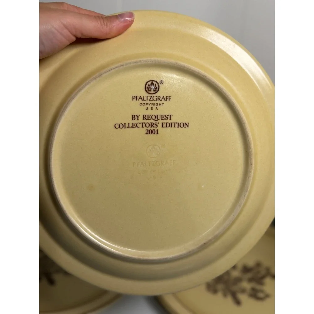 Pfaltzgraff Village Dinner Plates Tan Brown Floral Folk Art Set of 3 10.25